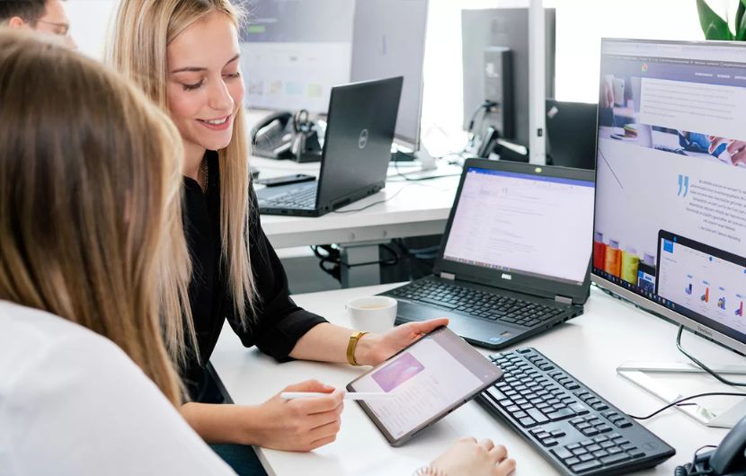 Generisches E-Commerce Onlineshop Motiv Team